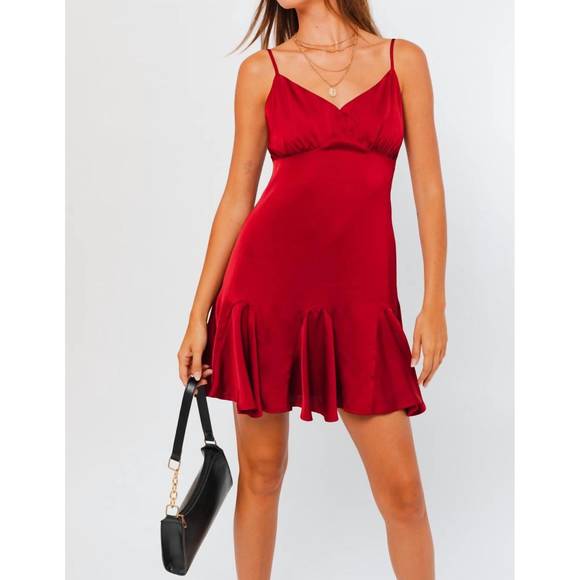 NEW LE LIS mini slip dress in crimson red - Picture 1 of 1